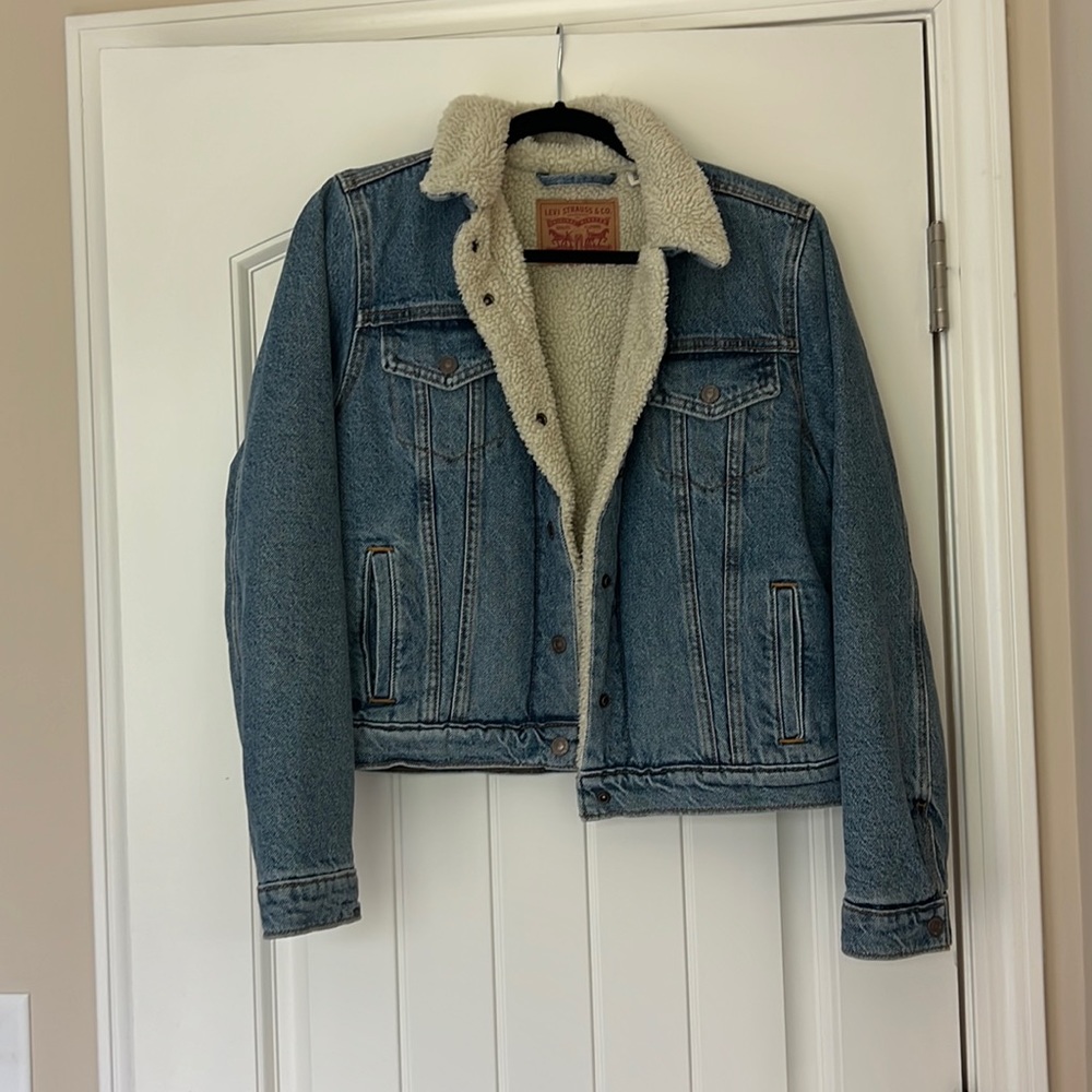 Levi’s Sherpa jacket medium
